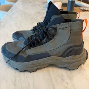 Sorel Olive Green and Black Waterproof Men's Boots